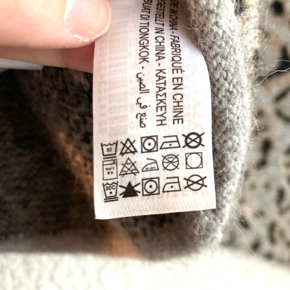 Zara Women's gray leopard print cropped sweater, Sz S - Picture 12 of 17